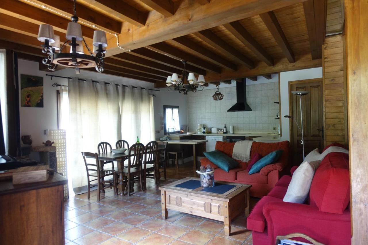 Llar De Cosme Guest House Caso Exterior photo